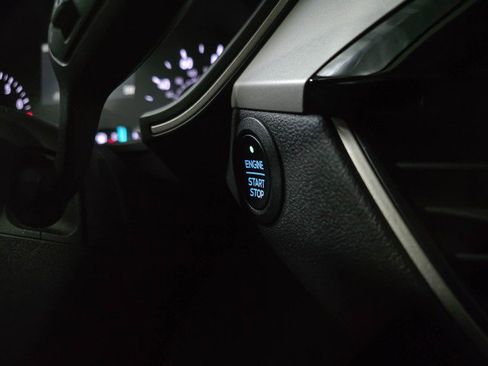 Used 2021 Ford Escape SE w/ Convenience Package image 23