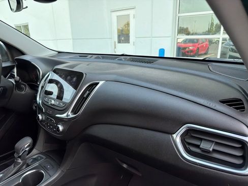 Used 2024 Chevrolet Equinox LT AWD/4WD image 23