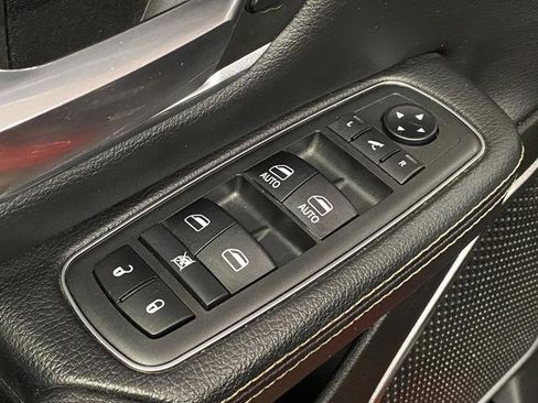 Certified 2019 RAM 1500 Laramie image 31