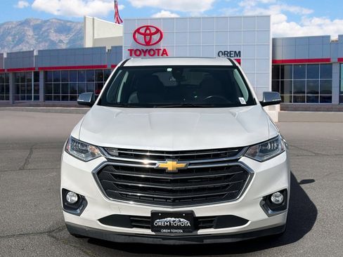 Used 2018 Chevrolet Traverse Premier image 2