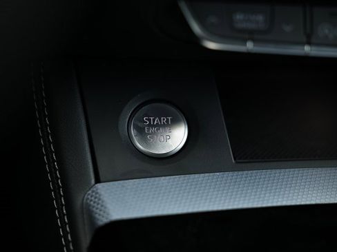 Certified 2025 Audi Q5 2.0T Premium Plus w/ Premium Plus Package image 39