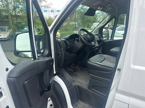 Used 2023 RAM ProMaster 2500 FWD image 24