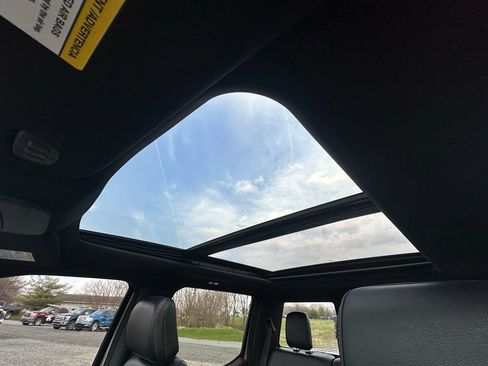 Used 2023 Ford F150 Lariat w/ Equipment Group 502A High image 3