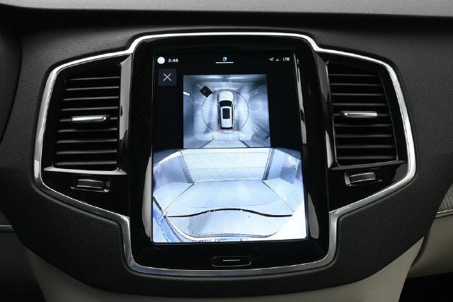 Used 2025 Volvo XC90 B6 Plus w/ Protection Package Premier AWD/4WD image 21