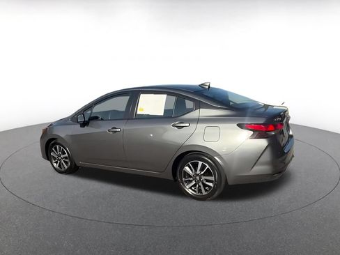 Used 2025 Nissan Versa SV FWD image 10