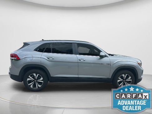 Certified 2026 Volkswagen Atlas Cross Sport SE FWD image 7