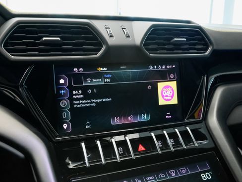 Used 2024 Lamborghini Urus S image 31