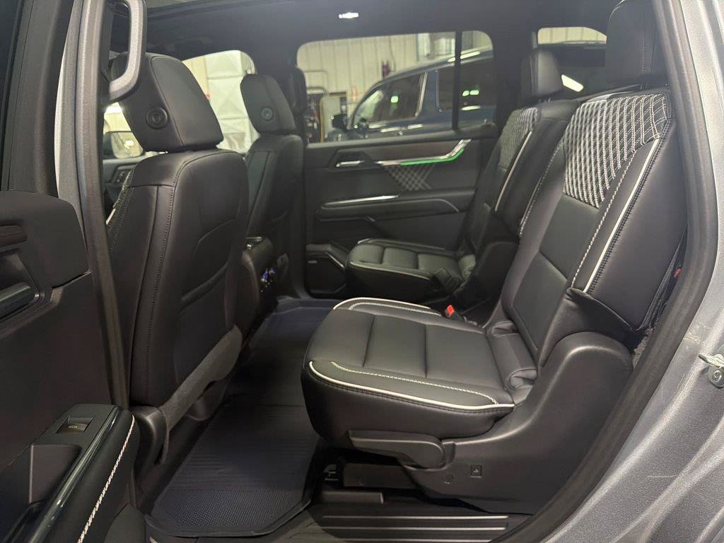 New 2026 GMC Acadia Denali w/ Super Cruise Package AWD/4WD image 24