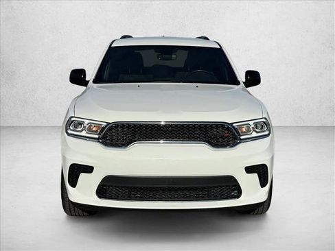 Used 2024 Dodge Durango SXT image 2
