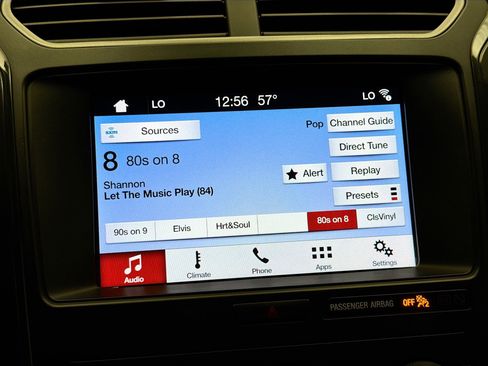 Used 2019 Ford Explorer XLT w/ Equipment Group 201A image 9