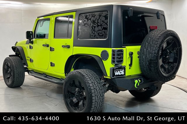 Used 2017 Jeep Wrangler Unlimited Sport w/ Connectivity Group AWD/4WD image 3