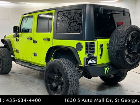 Used 2017 Jeep Wrangler Unlimited Sport w/ Connectivity Group AWD/4WD image 3