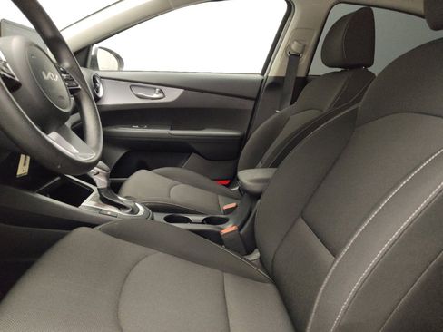 Used 2023 Kia Forte LXS image 17