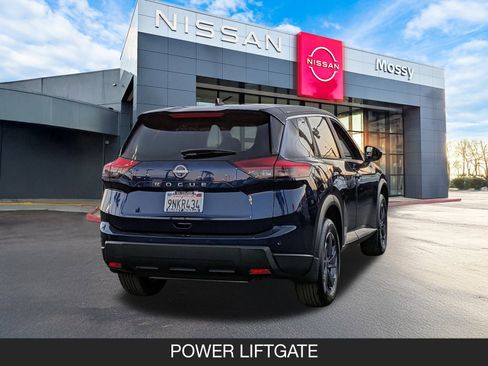 Certified 2025 Nissan Rogue SV image 9