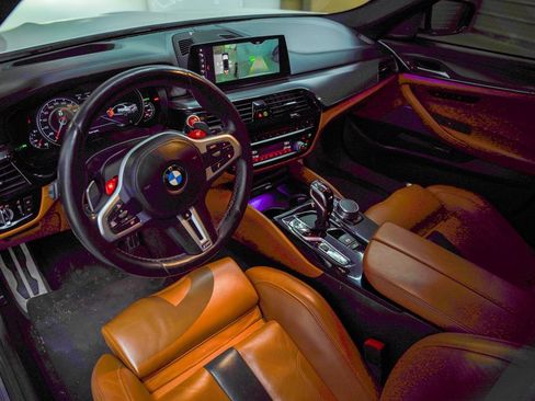 Used 2019 BMW M5 image 5