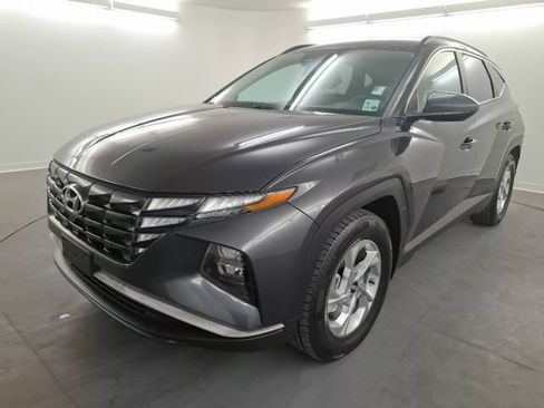 Used 2024 Hyundai Tucson SEL FWD image 3