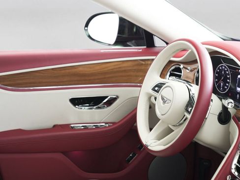 Used 2023 Bentley Flying Spur V8 AWD/4WD image 48