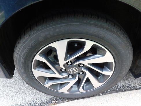 Used 2018 Honda Civic EX image 8
