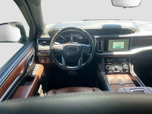 Used 2023 GMC Yukon Denali Ultimate AWD/4WD image 24