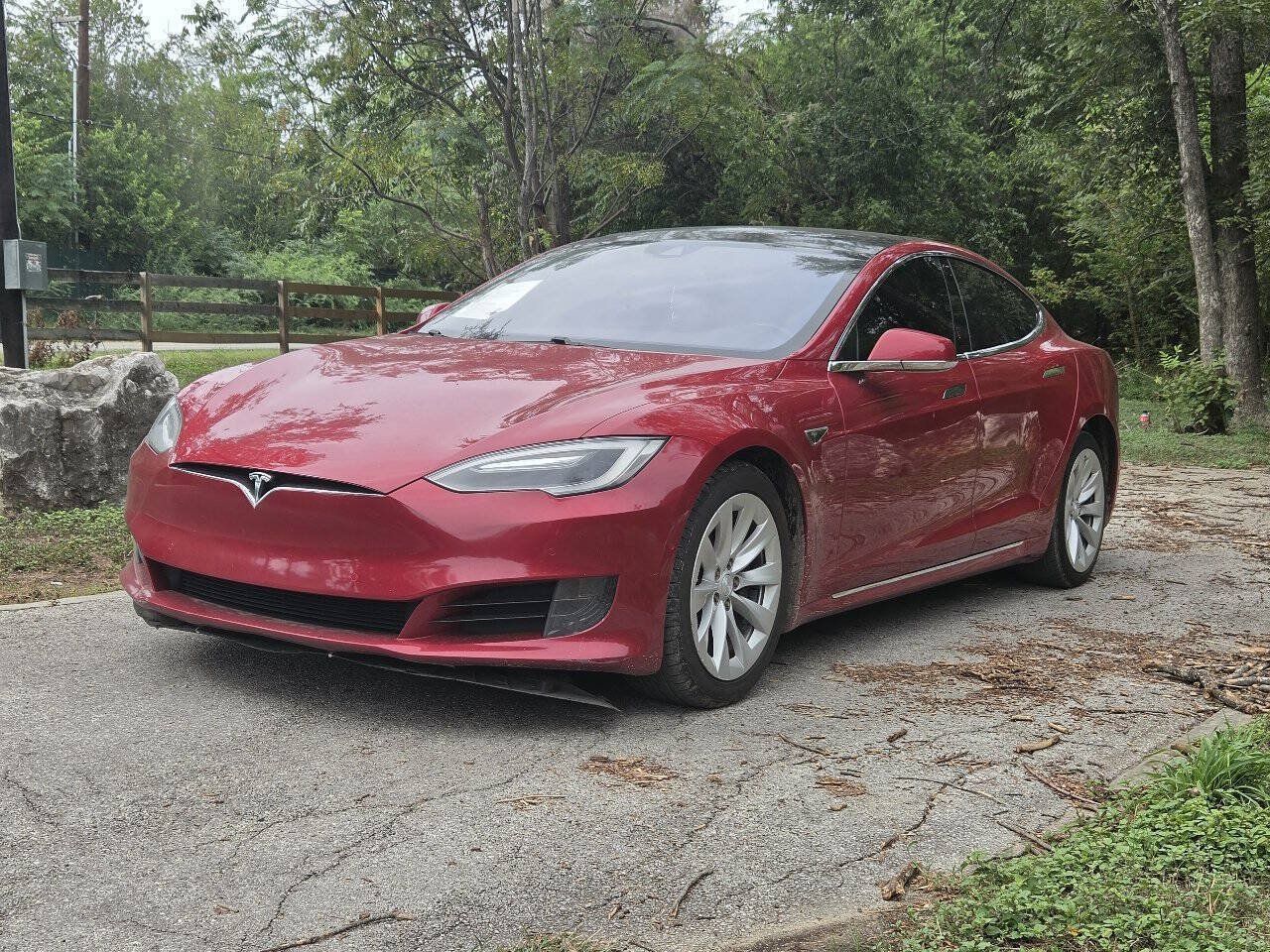 Used 2016 Tesla Model S 60 RWD image 11