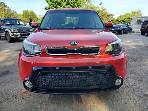 Used 2016 Kia Soul + image 2