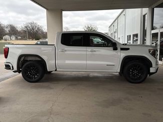 Used 2024 GMC Sierra 1500 Elevation video 2