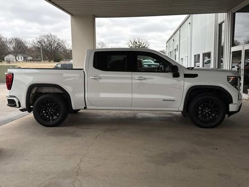 Used 2024 GMC Sierra 1500 Elevation image 2