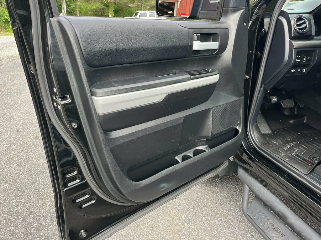 Used 2019 Toyota Tundra SR5 AWD/4WD image 23