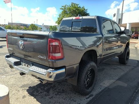 Used 2023 RAM 1500 Laramie AWD/4WD image 3