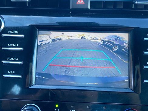 Used 2019 Toyota Camry LE image 14