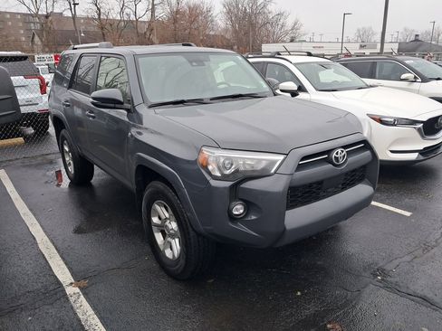 Used 2024 Toyota 4Runner SR5 Premium image 6