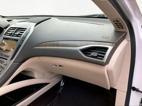 Used 2019 Lincoln MKZ Reserve w/ Reserve Plus Package image 18