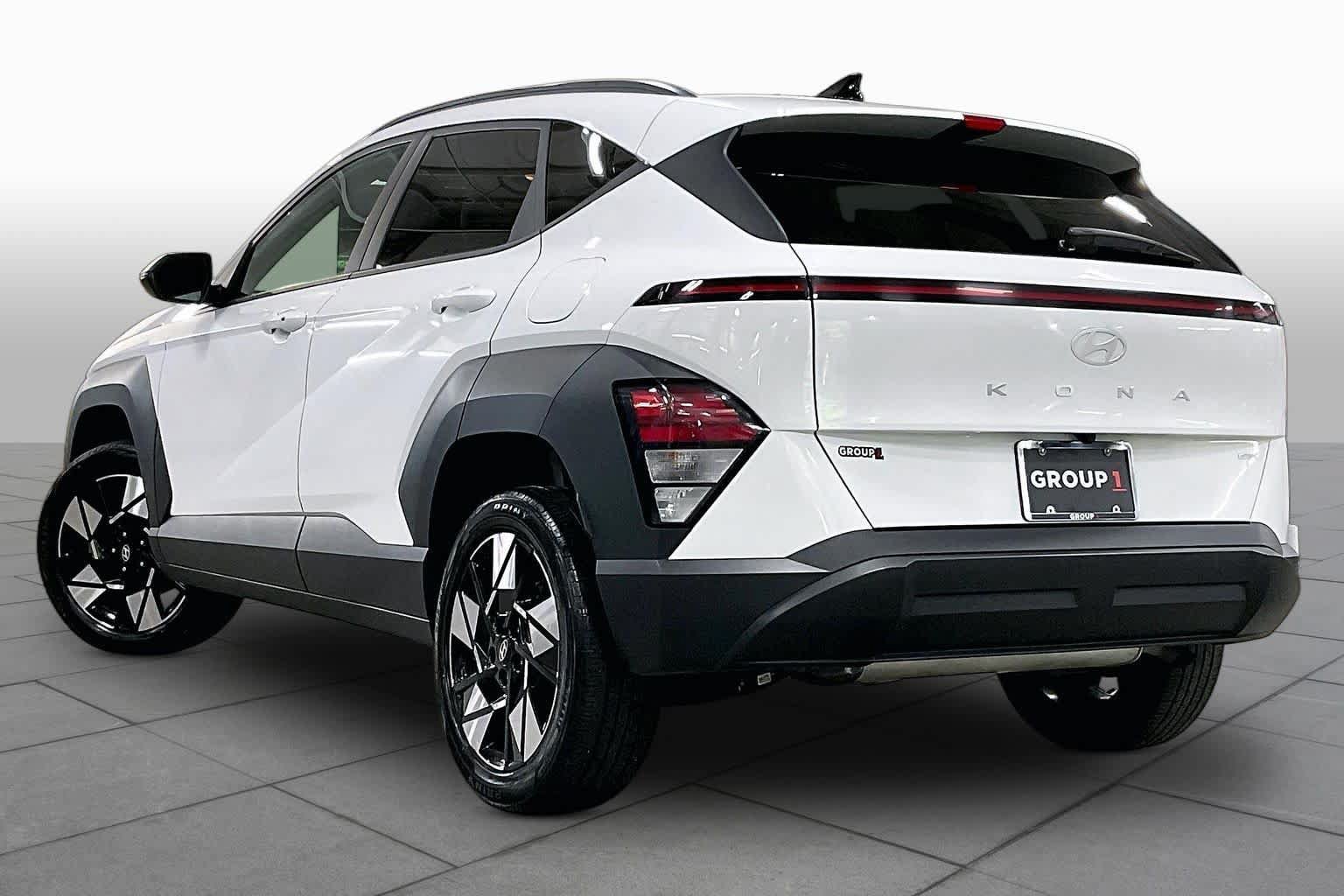 Used 2024 Hyundai Kona SEL AWD/4WD image 12