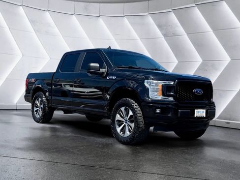 Used 2020 Ford F150 XL w/ Equipment Group 101A Mid RWD image 3