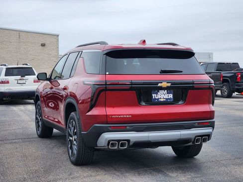 New 2026 Chevrolet Traverse LT w/ Sun and Wheel Package image 4