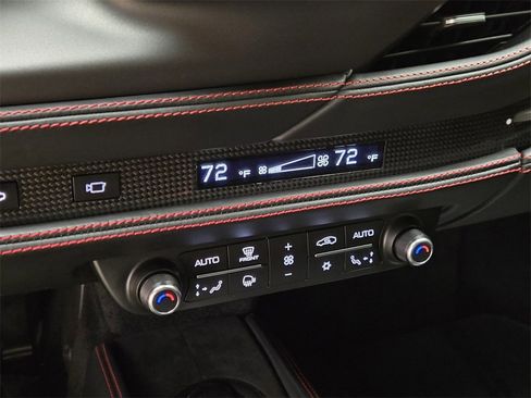 Used 2020 Ferrari F8 Tributo image 38