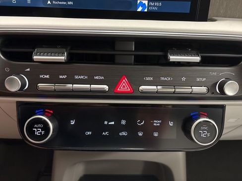 Used 2026 Hyundai Palisade SEL AWD/4WD image 18
