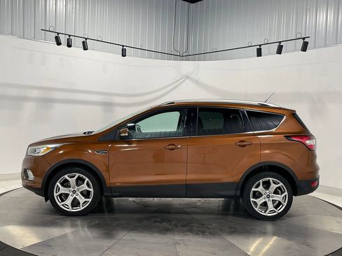 Used 2017 Ford Escape Titanium w/ Equipment Group 301A AWD/4WD image 17