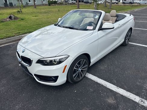 Used 2018 BMW 230i xDrive Convertible image 8