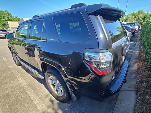 Used 2021 Toyota 4Runner SR5 Premium AWD/4WD image 5