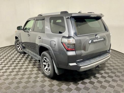 Used 2018 Toyota 4Runner TRD Off-Road AWD/4WD image 13