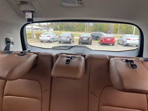 New 2026 Nissan Pathfinder Platinum image 31