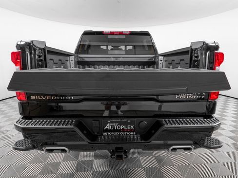 Used 2026 Chevrolet Silverado 1500 High Country w/ High Country Premium Package RWD image 5
