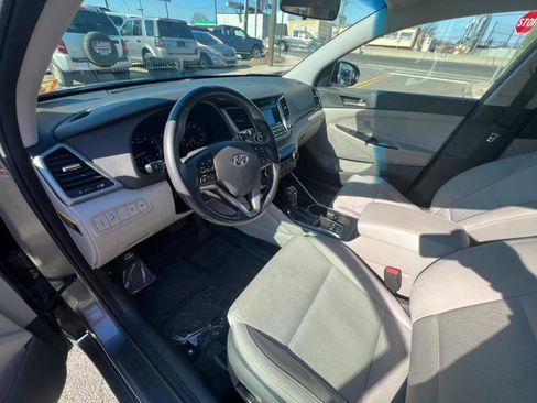 Used 2016 Hyundai Tucson Sport image 6