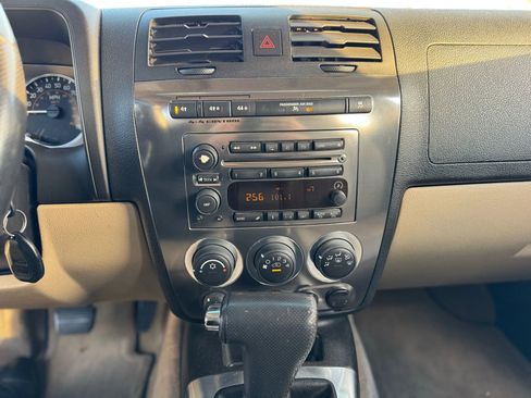 Used 2008 HUMMER H3 Luxury image 24