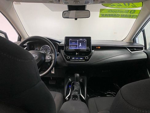 Used 2022 Toyota Corolla LE image 22