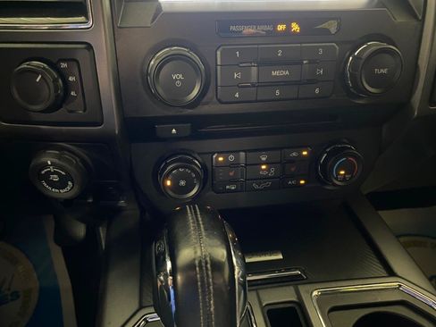 Used 2018 Ford F150 XLT w/ Equipment Group 302A Luxury AWD/4WD image 17