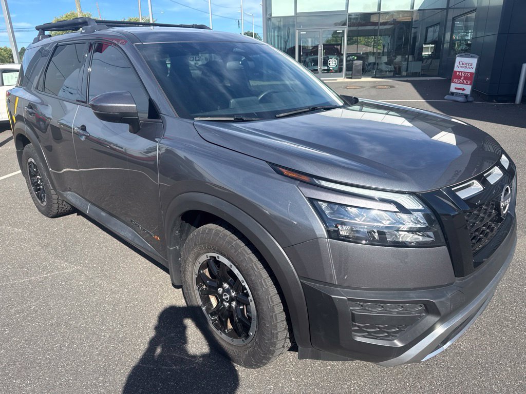 Used 2025 Nissan Pathfinder Rock Creek AWD/4WD image 2
