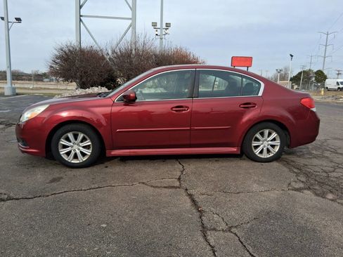Used 2012 Subaru Legacy 2.5i Premium w/ All-Weather Pkg + Moonroof image 4