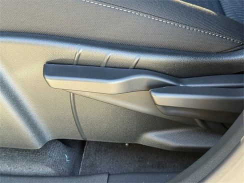 New 2026 Chevrolet Equinox LT image 24